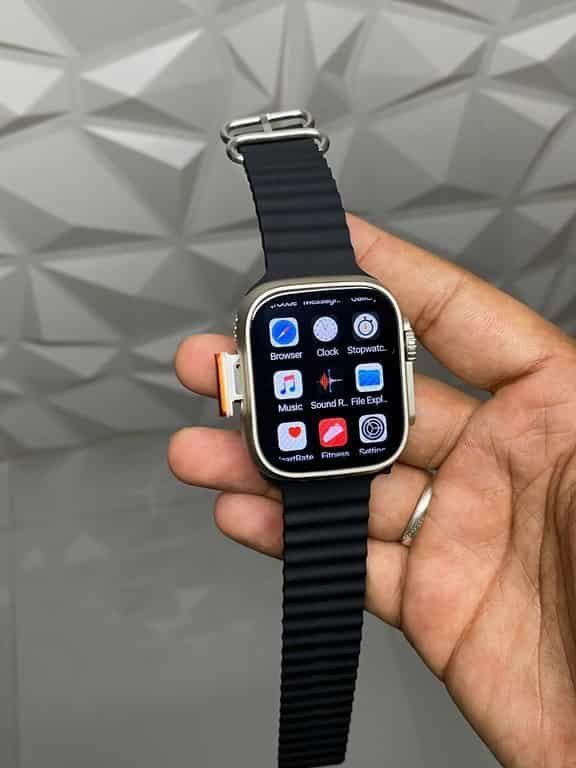 ULTRA 4G WATCH WITH SIM CARD SLOT