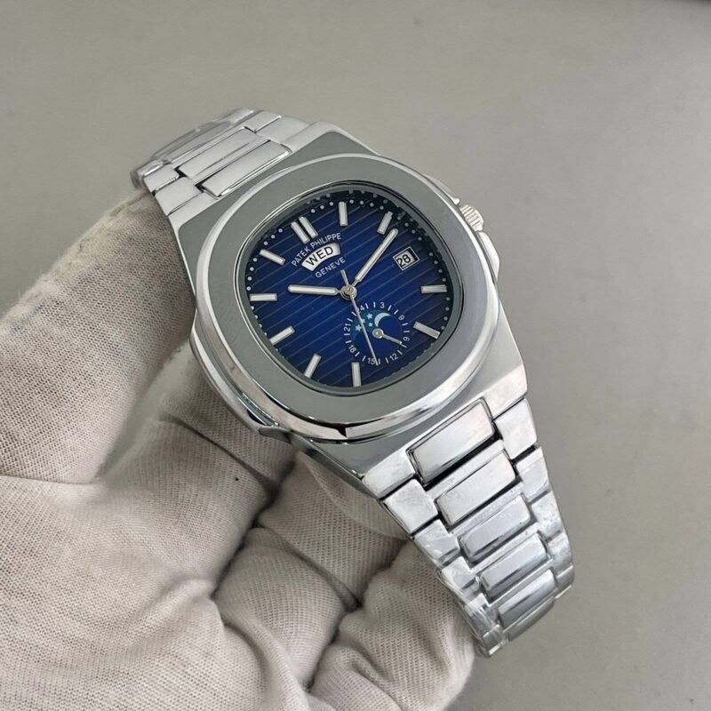 PATEK PHILIPPE Nautilus Perpetual