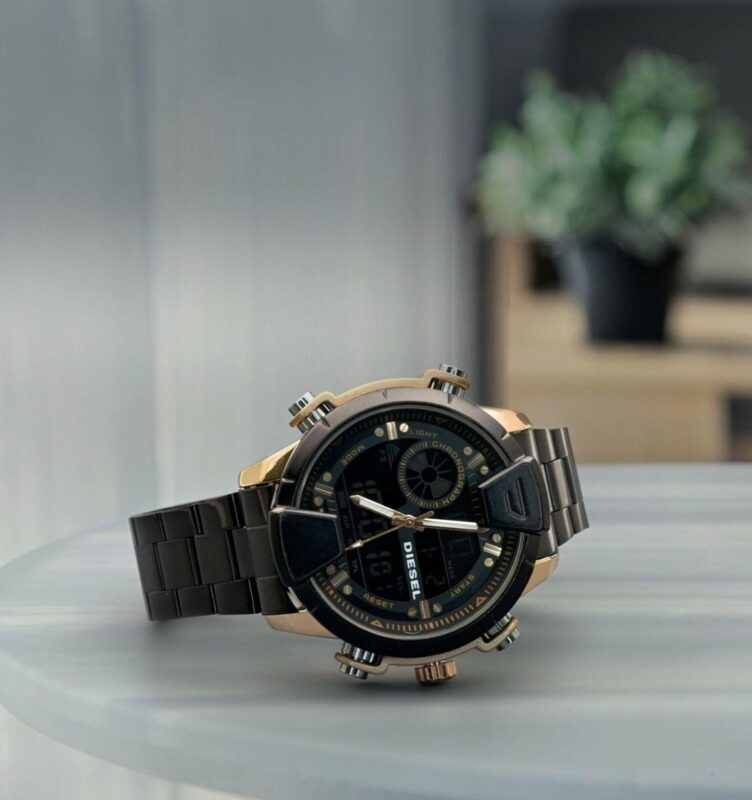 Diesel Digital bar Black