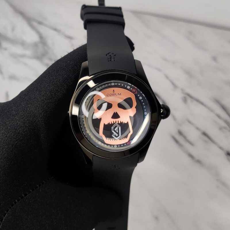 CORUM Big Bubble Black