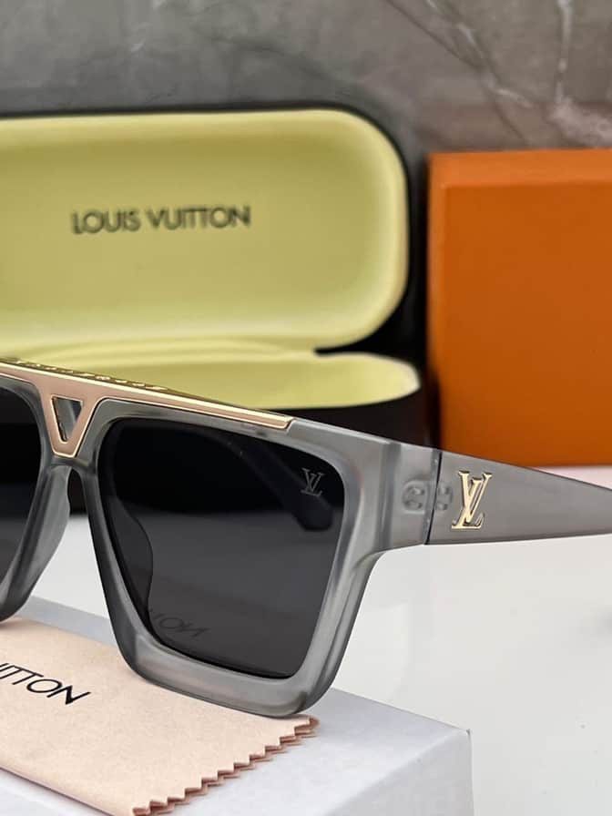 Louis Vuitton Sunglass 1502