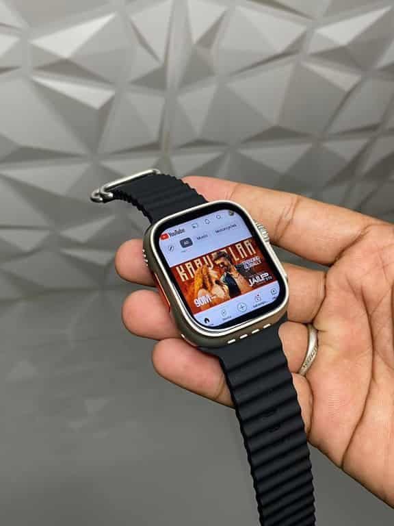 ULTRA 4G WATCH WITH SIM CARD SLOT