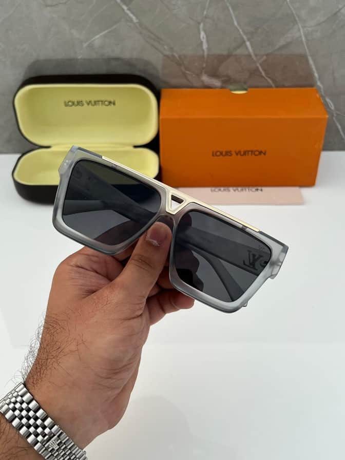 Louis Vuitton Sunglass 1502